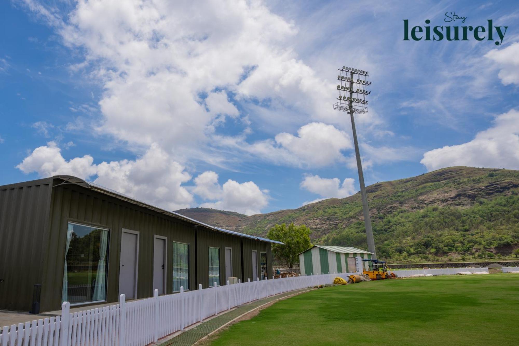 Stay Leisurely - Pavilion By The Hills, Lonavala - Stadium View Rooms Exterior foto